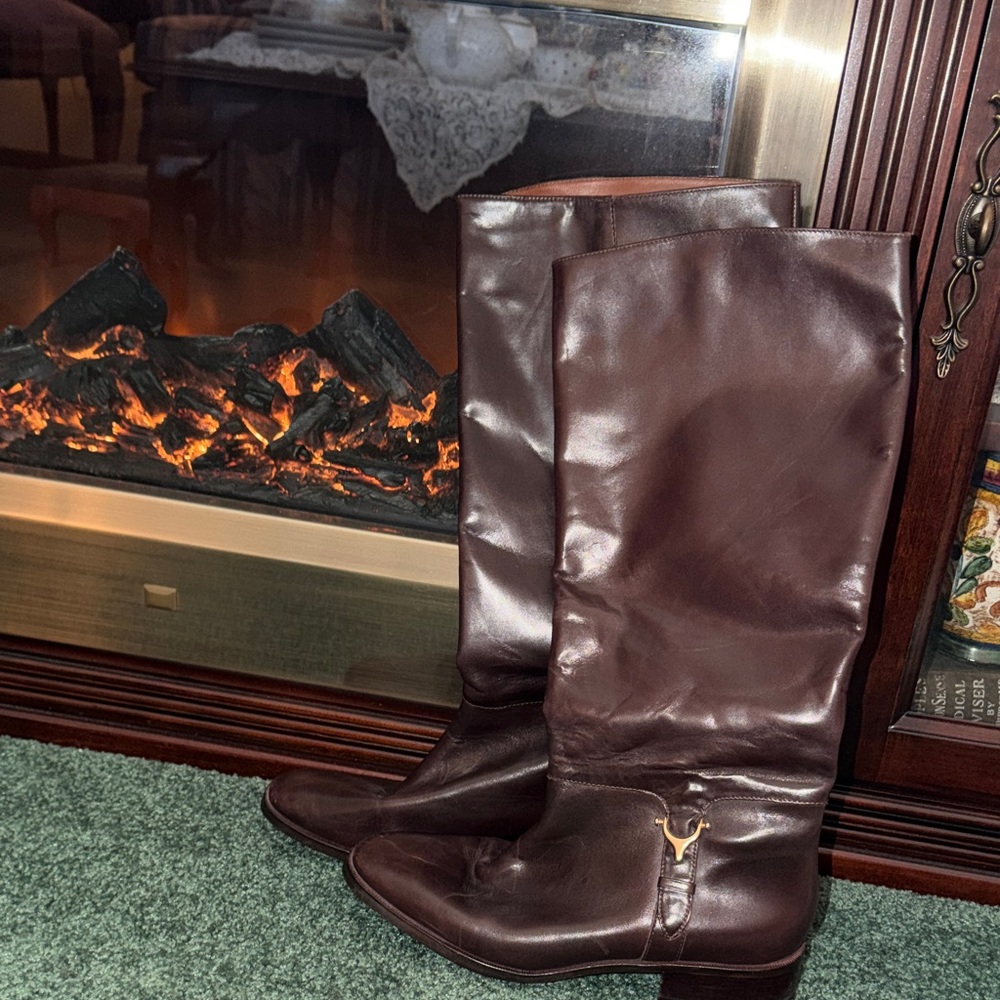 Etienne Aigner Derby Leather Boots vintage